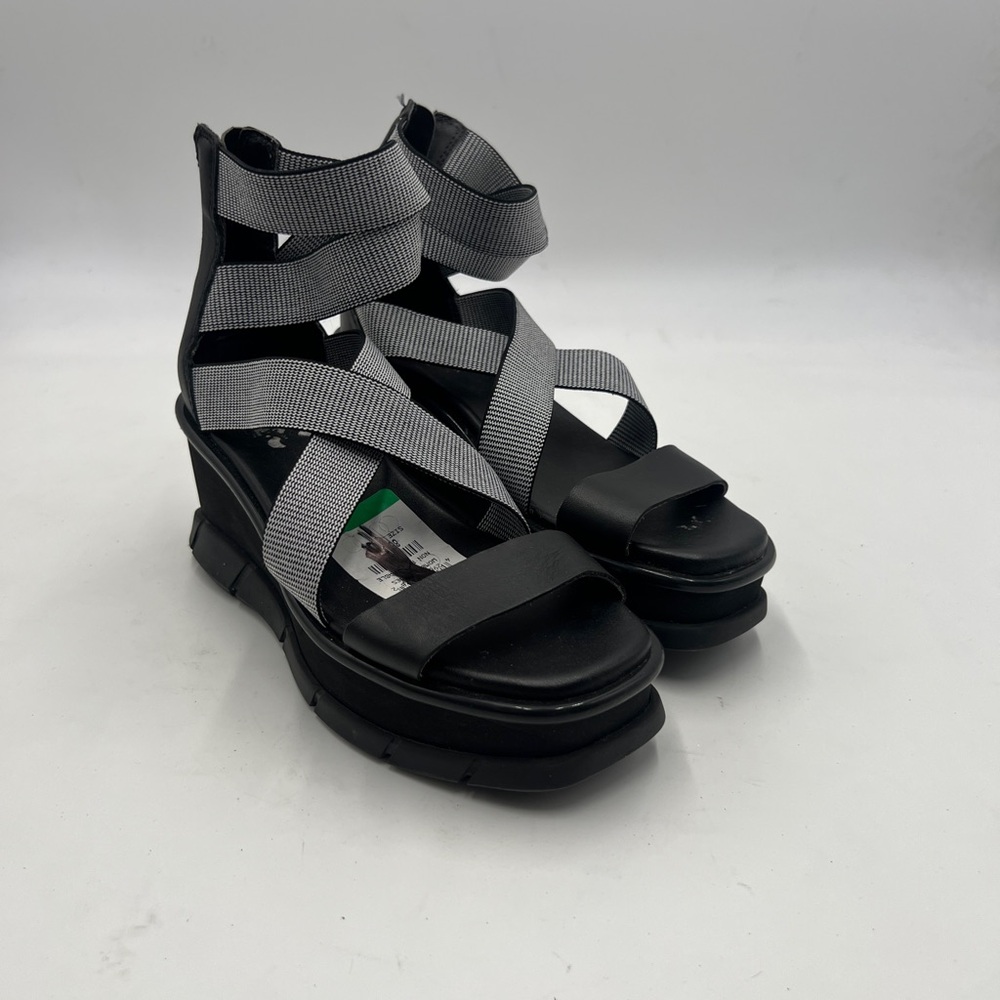 Sorel Platform Sandals Black Gray Women’s 6 Strappy Chunky Comfort Outdoor